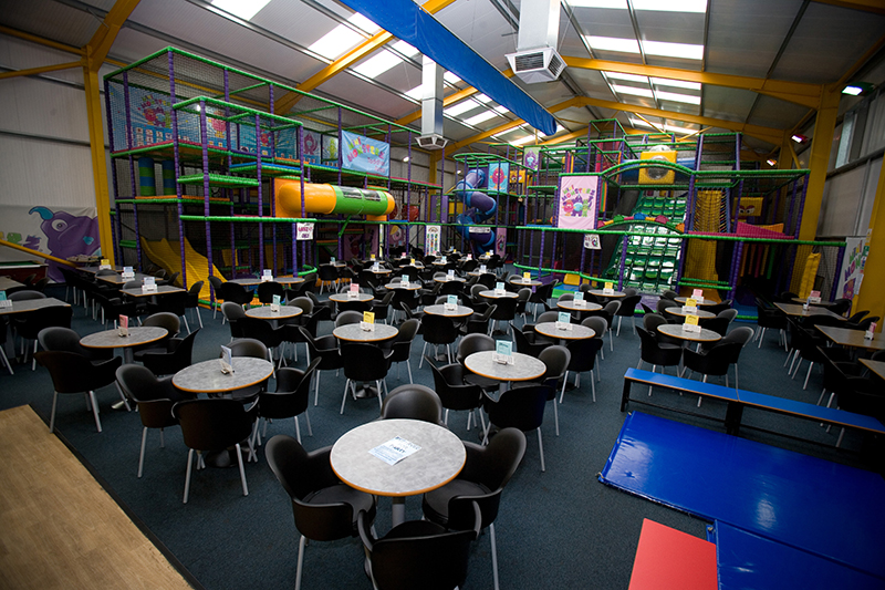 Mini Monsterz soft play in Leeds for dad-friendly family days out with the kids